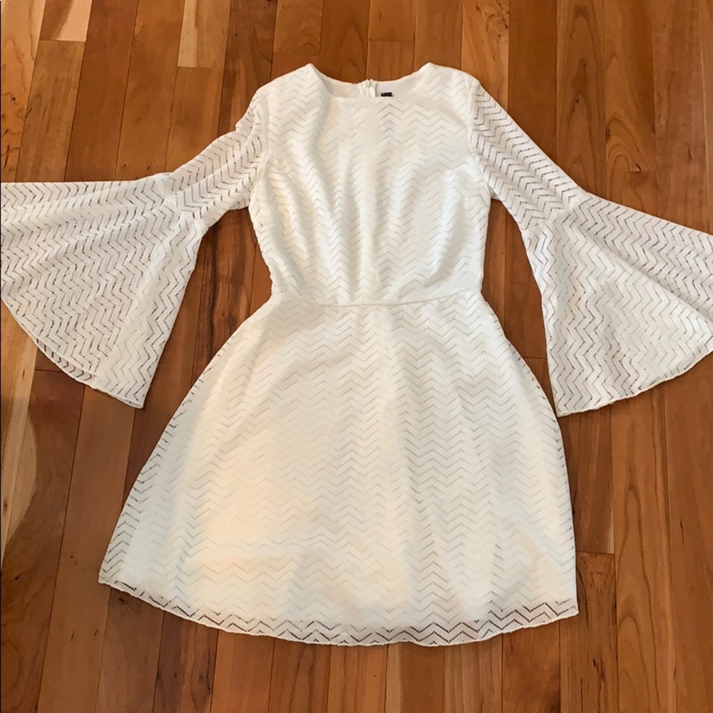 White dress with bell sleeve size medium